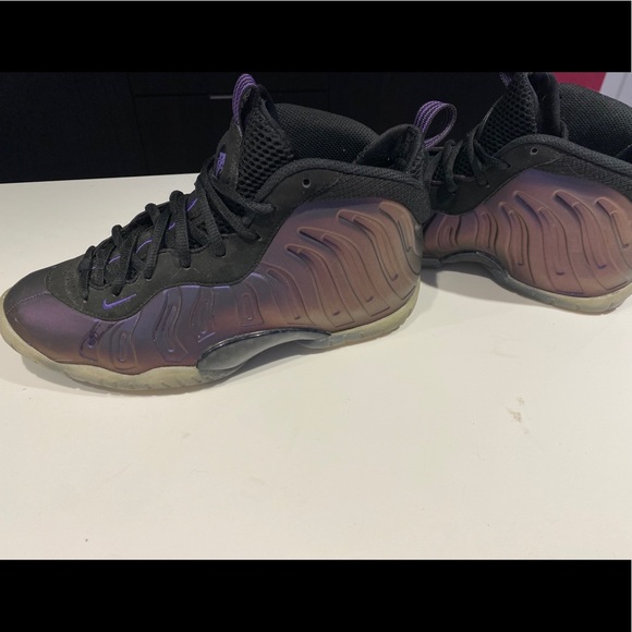 Nike Eggplant Foamposite - Picture 3 of 4